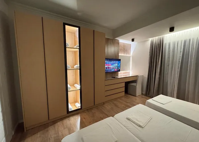 Solemar 2 * فلورا